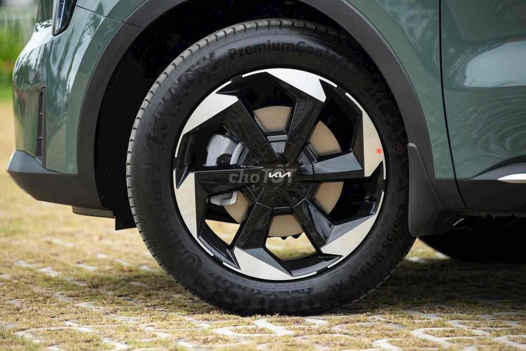 Kia Sorento - ảnh 4