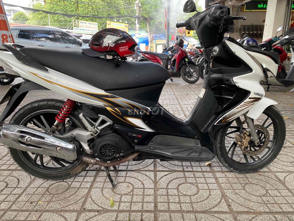 Suzuki 2010 - ảnh 2