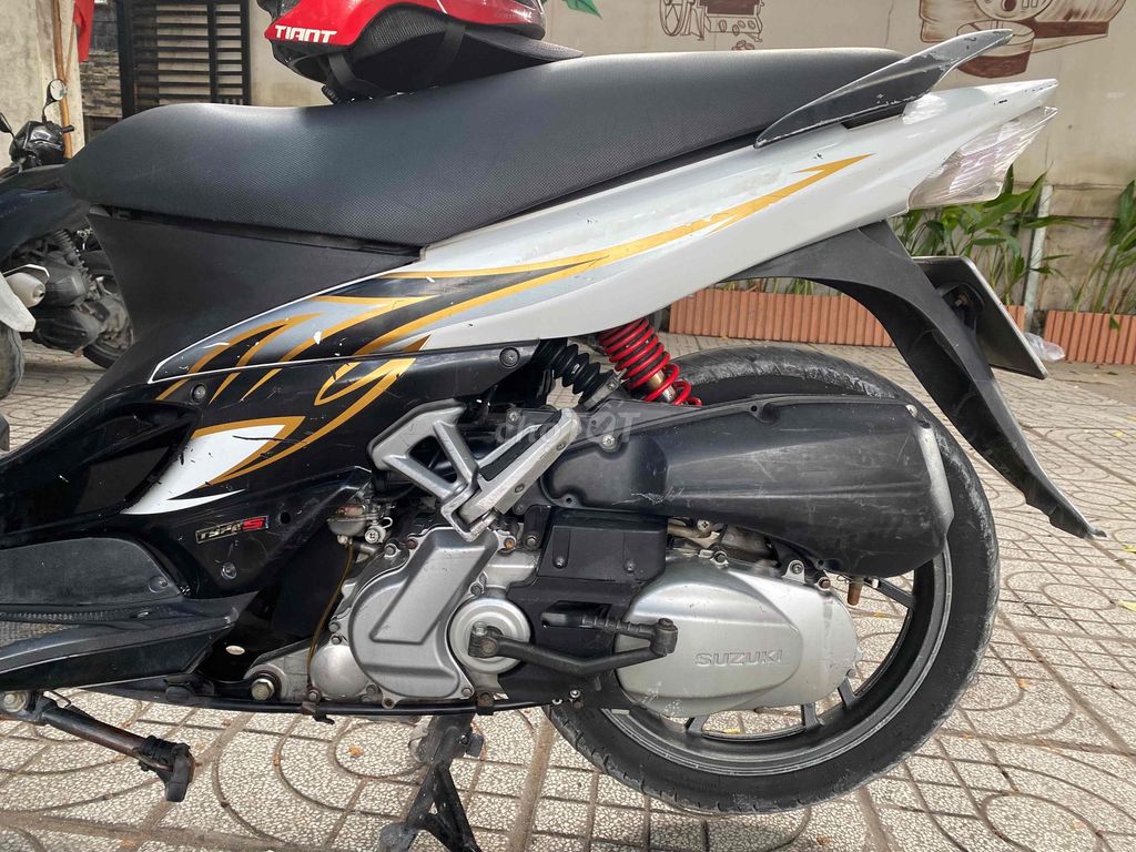 Suzuki 2010 - ảnh 3