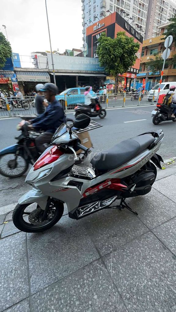 Honda Air Blade 2022 - ảnh 2