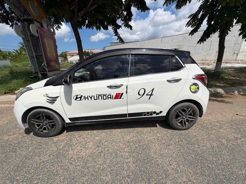 Hyundai i10 2015 - ảnh 1