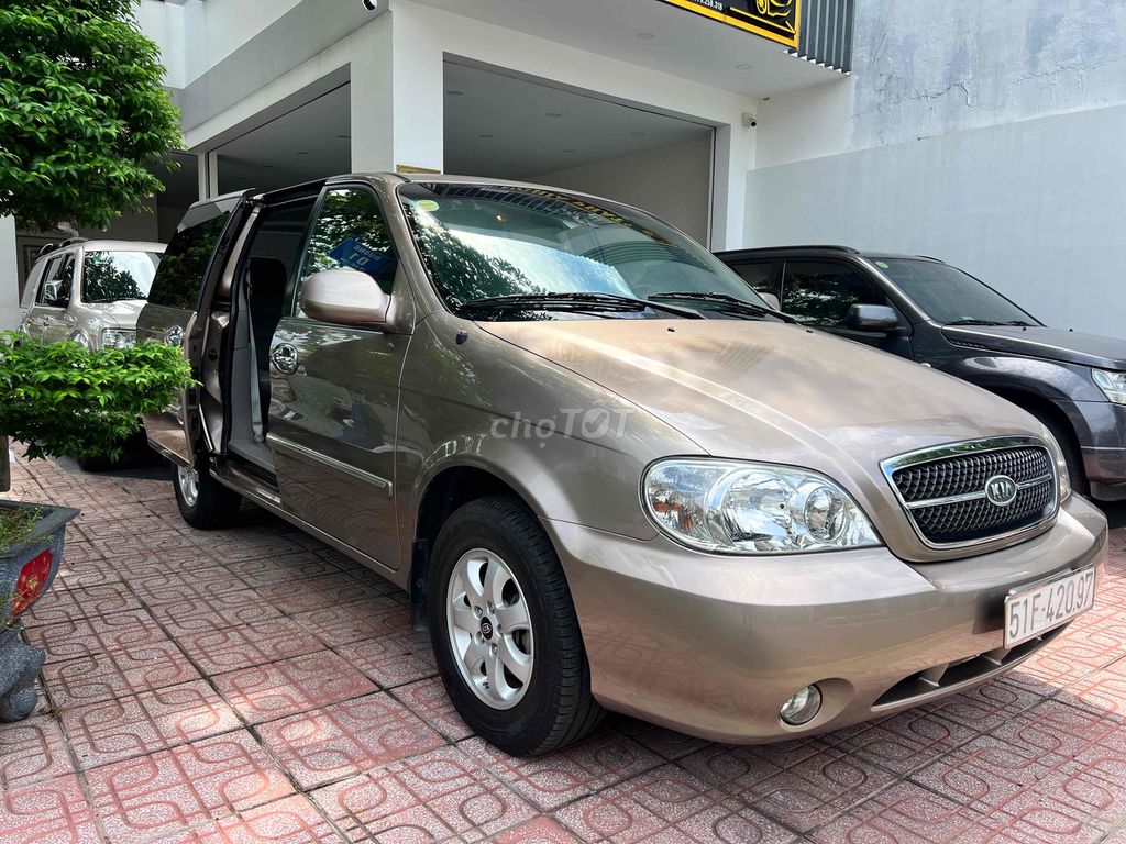 Kia Carnival 2009 - ảnh 2
