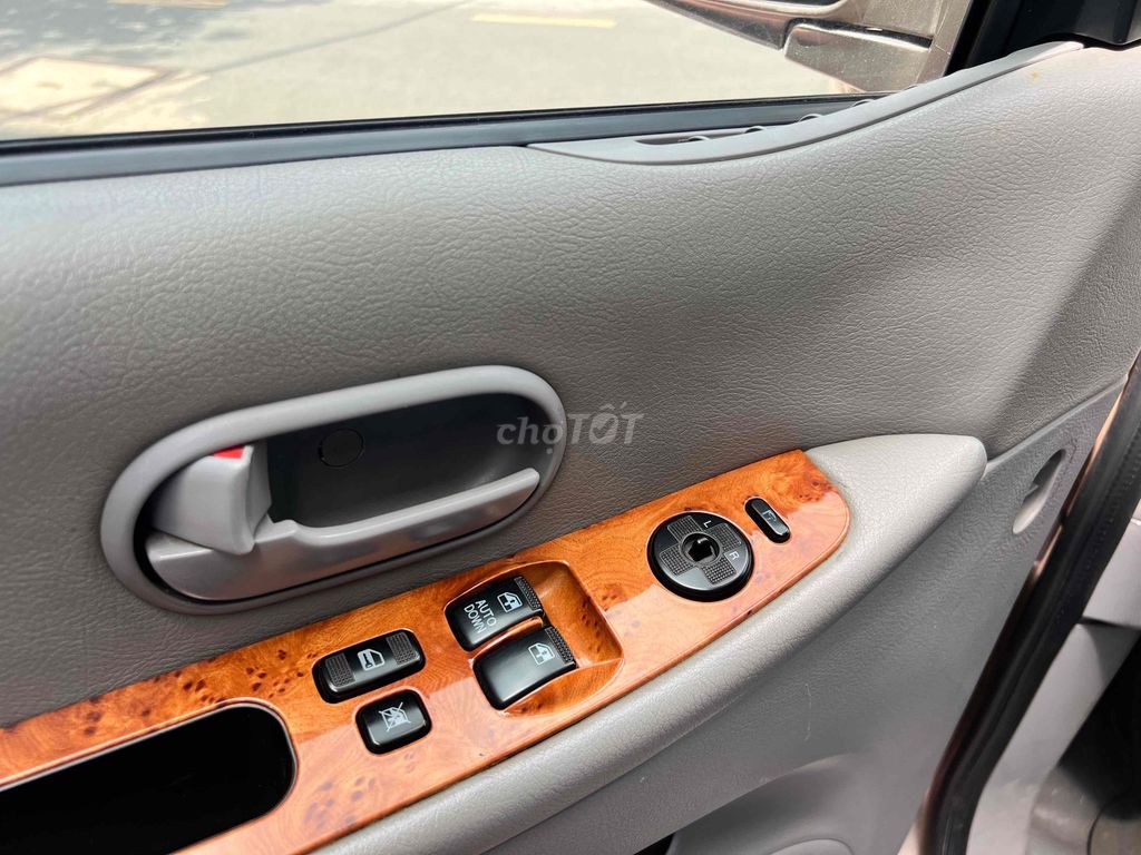 Kia Carnival 2009 - ảnh 5