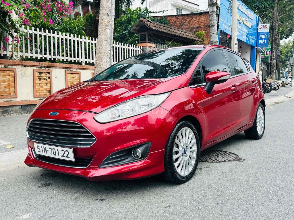 Ford Fiesta - ảnh 1