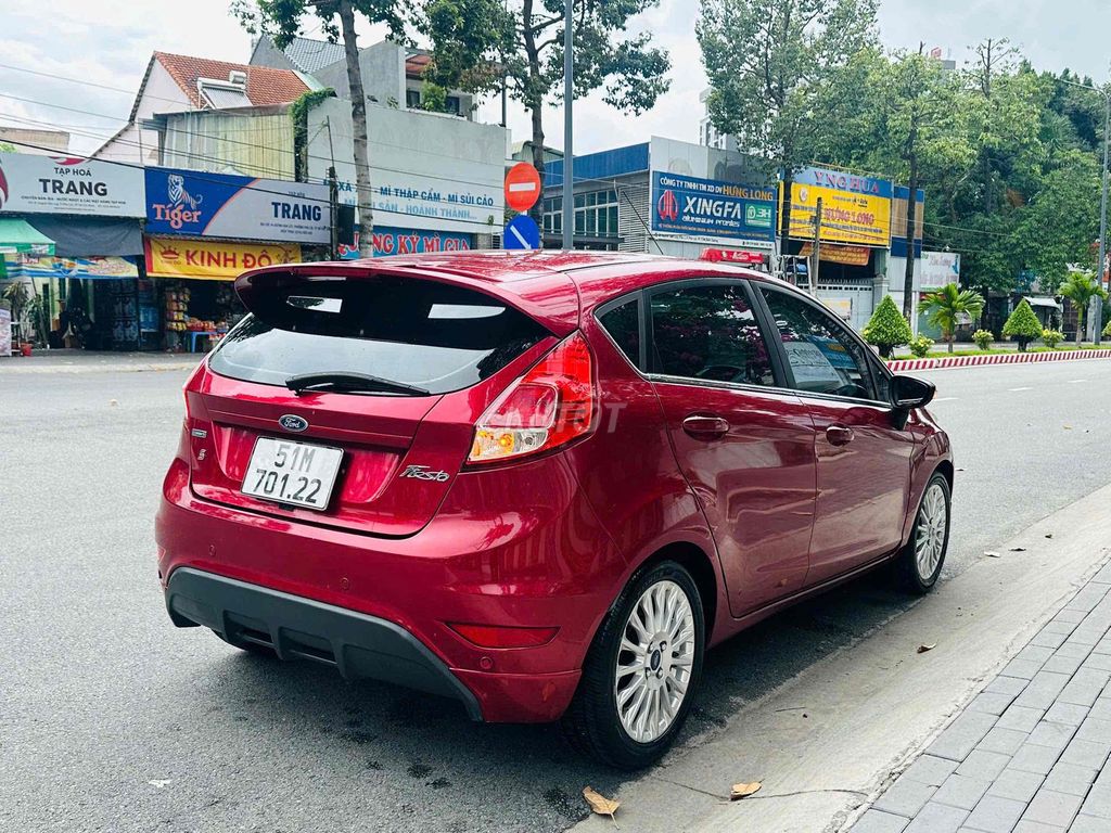 Ford Fiesta - ảnh 5