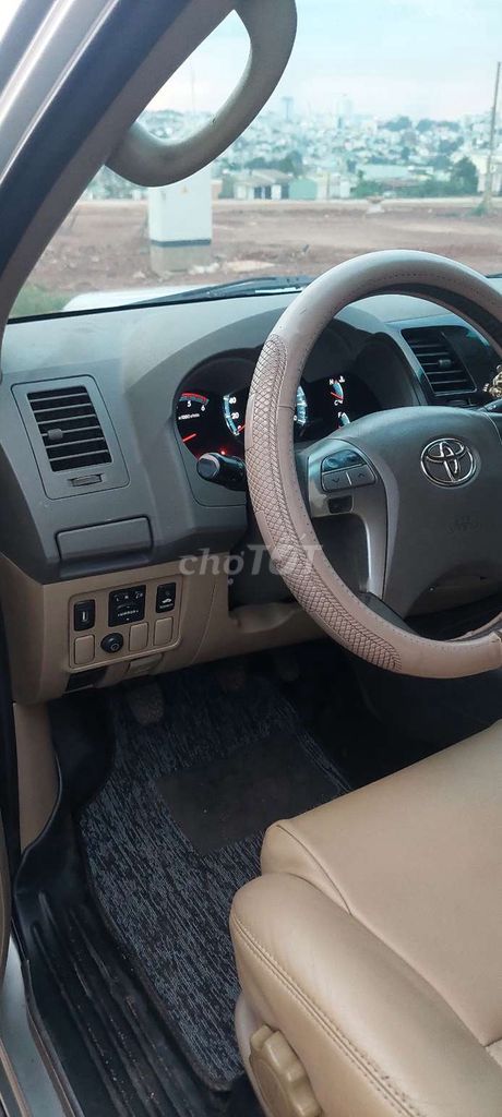 Toyota Fortuner 2013 - ảnh 5
