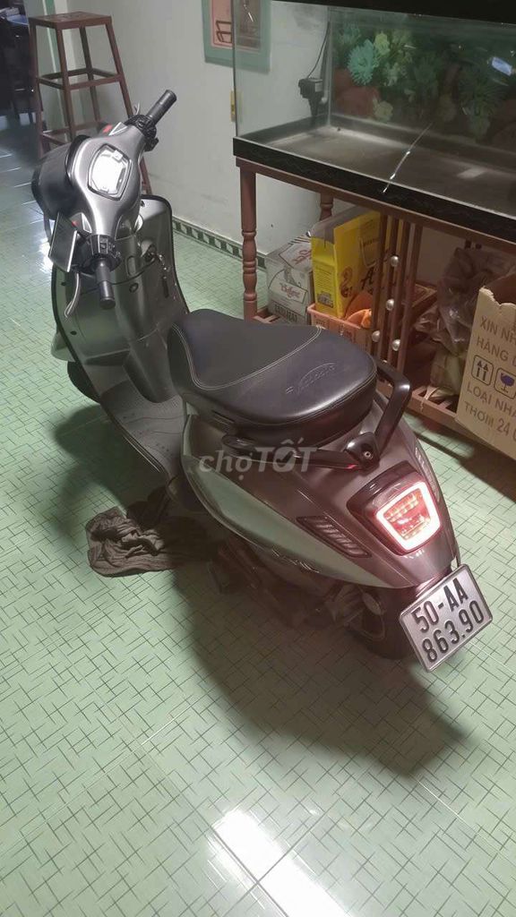 Vespa 2025 - ảnh 1