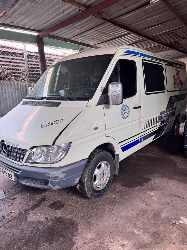 Mercedes-Benz Sprinter 2009 - ảnh 2