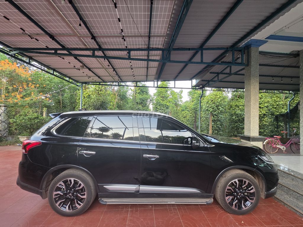 Mitsubishi Outlander 2021 - ảnh 3