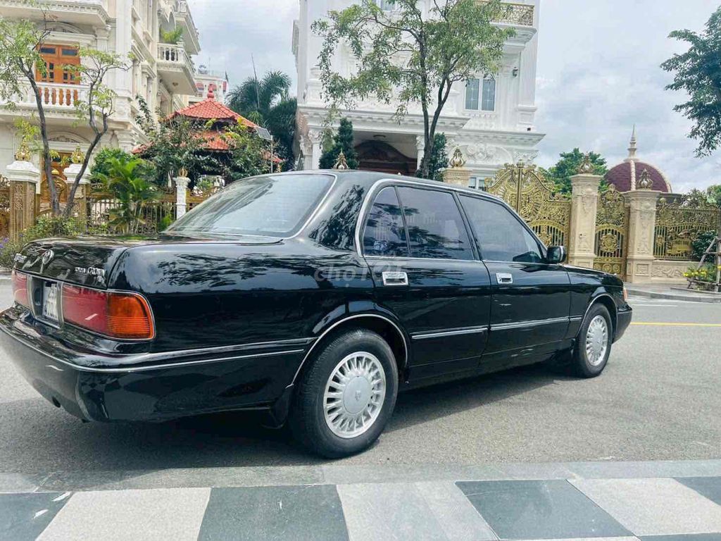 Toyota 1994 - ảnh 1