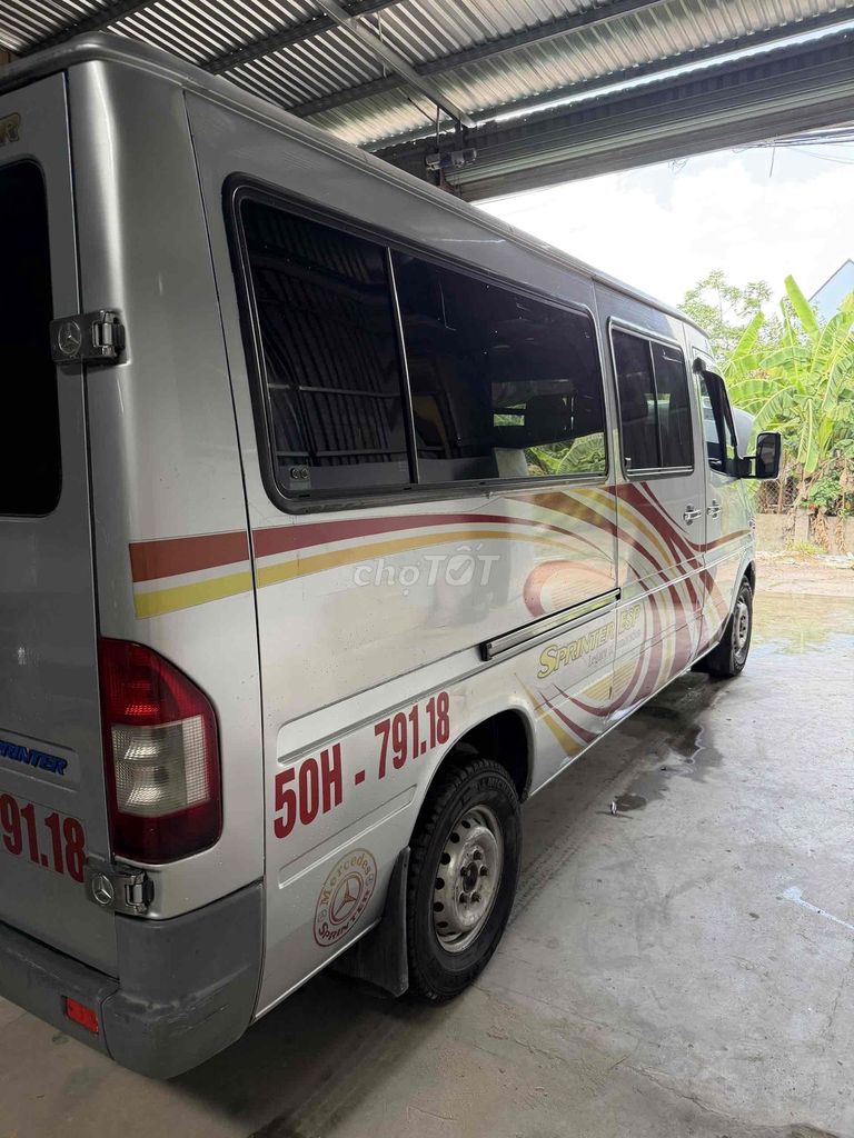 Mercedes-Benz Sprinter 2010 - ảnh 5