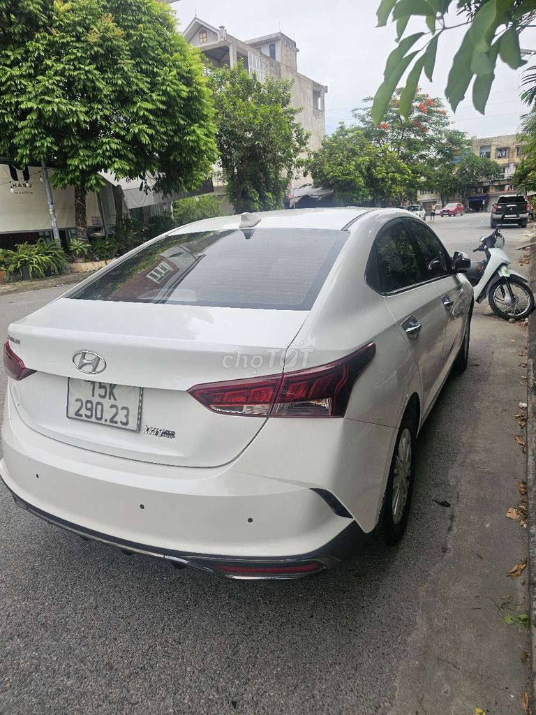 Hyundai Accent - ảnh 1