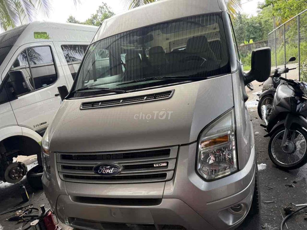 Ford Transit - ảnh 1