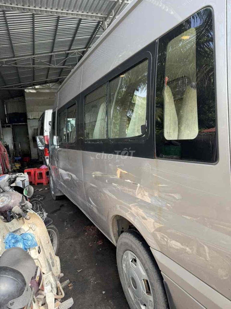 Ford Transit - ảnh 4