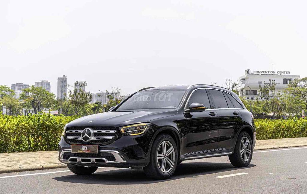 Mercedes-Benz 2021 - ảnh 1
