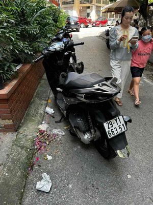 Honda SH 2023 - ảnh 1