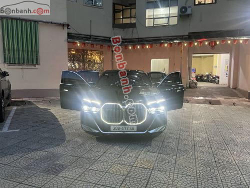 BMW 7 Series 735i M Sport 2023 - ảnh 1