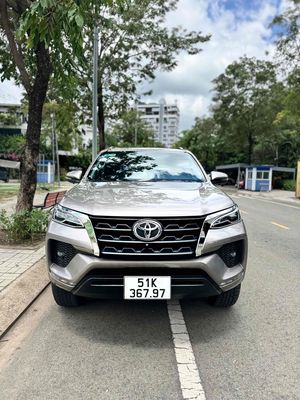 Toyota Fortuner 2022 - ảnh 1