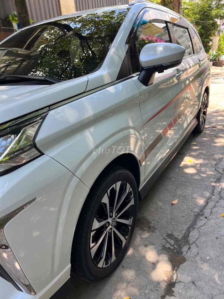 Toyota Veloz Cross 2022 - ảnh 2