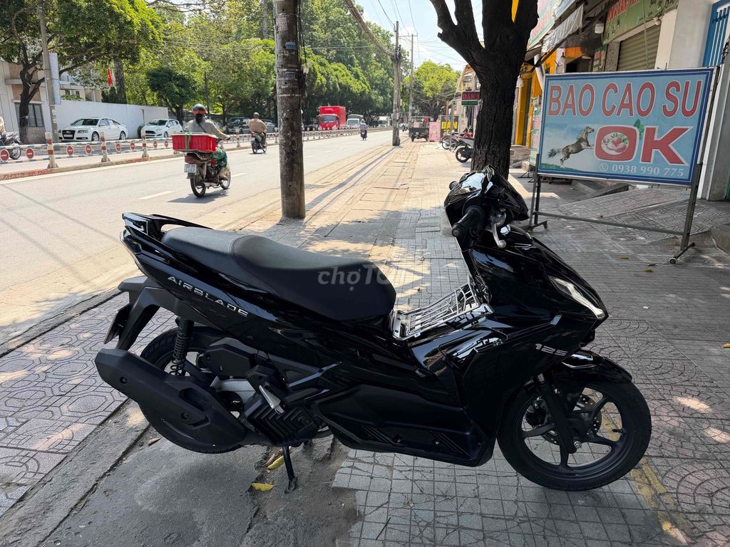 Honda Air Blade 2024 - ảnh 1