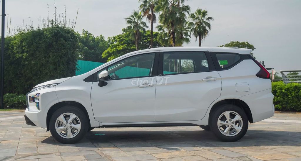 Mitsubishi Xpander 2022 - ảnh 1