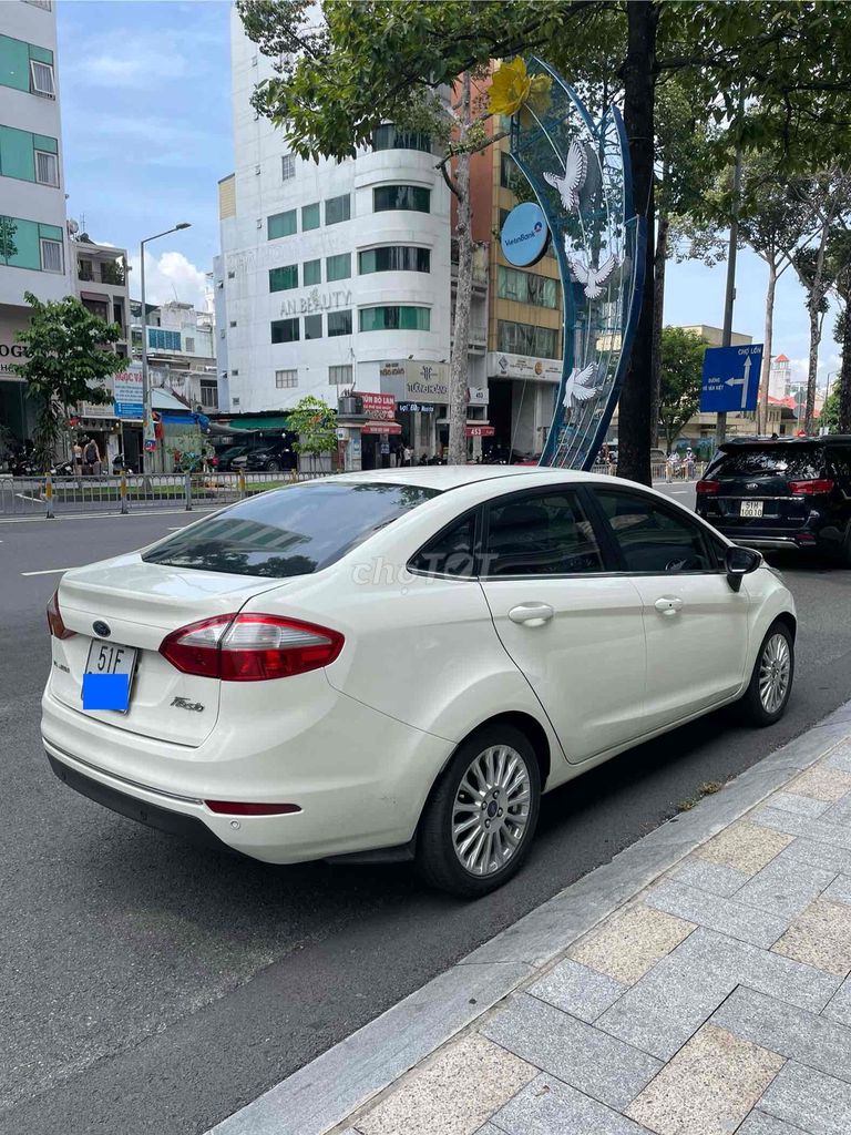 Ford Fiesta 2016 - ảnh 5