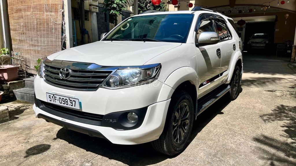 Toyota Fortuner 2015 - ảnh 1