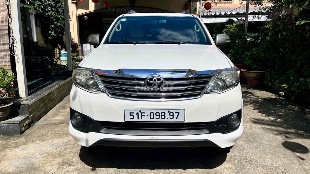 Toyota Fortuner 2015 - ảnh 2