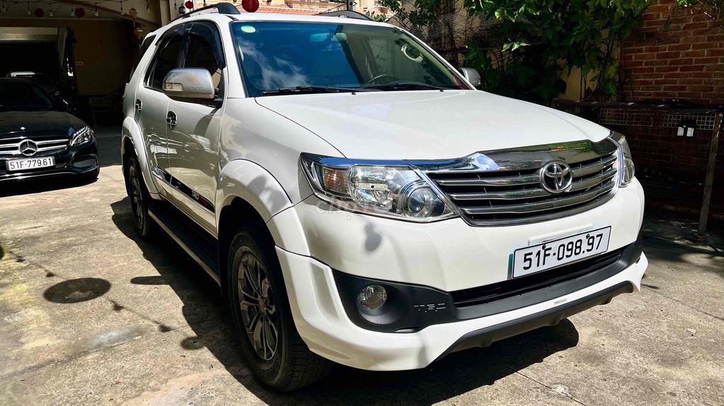 Toyota Fortuner 2015 - ảnh 3