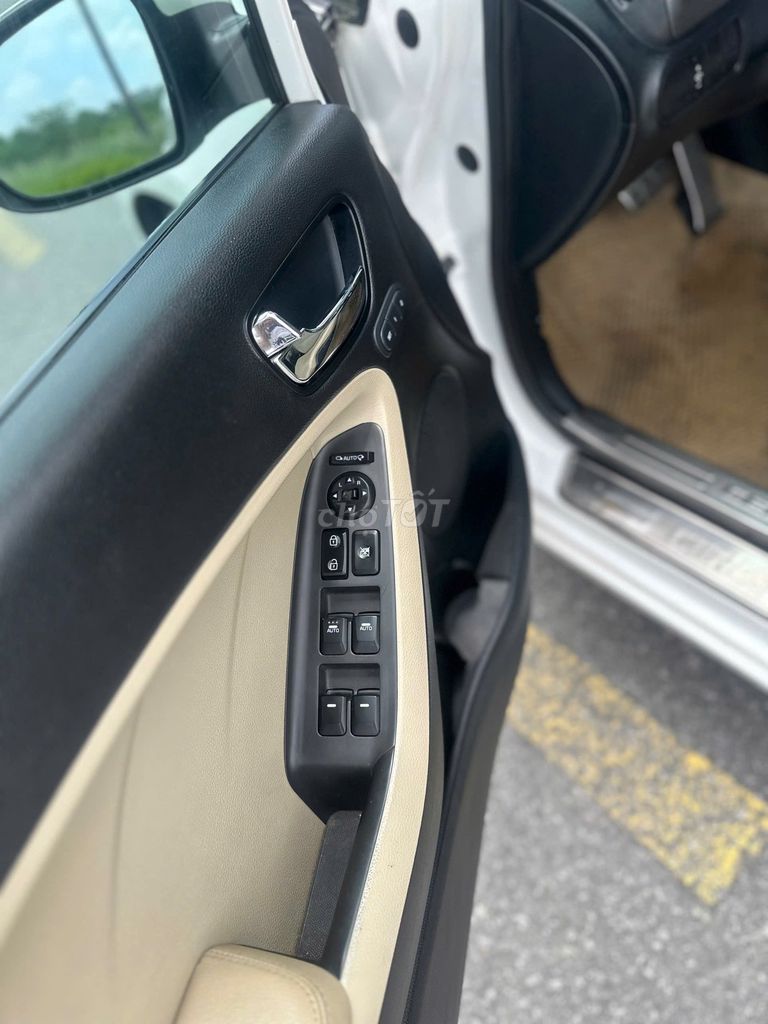 Kia Cerato 1.6 AT 2016 - ảnh 3