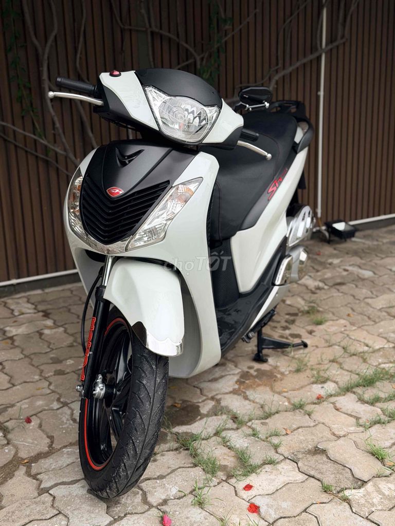 Honda SH 2011 - ảnh 2