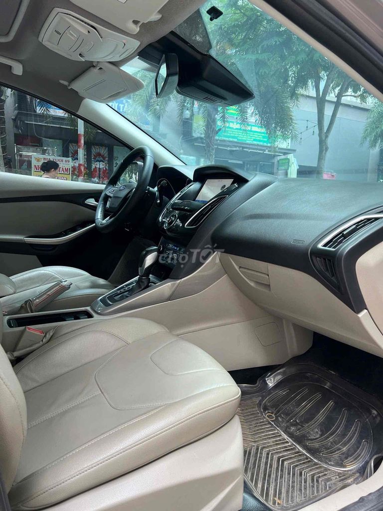 Ford Focus 2017 - ảnh 2