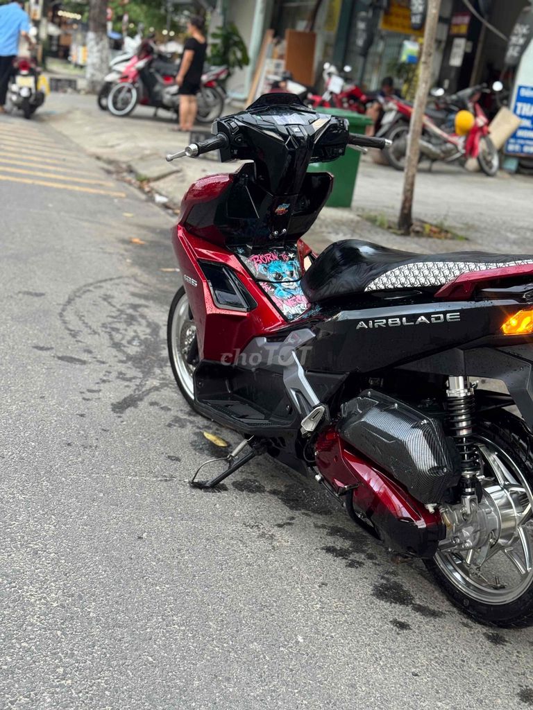 ab 2025 - ảnh 1