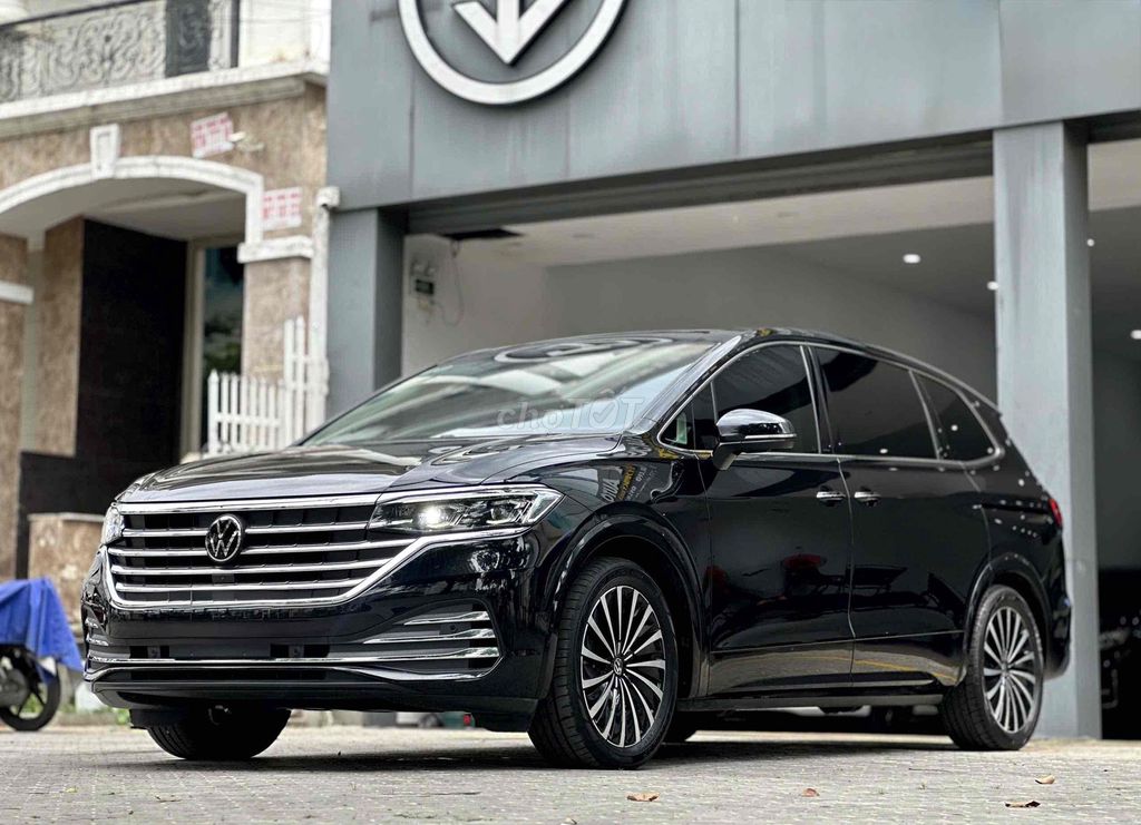 Volkswagen Viloran 2025 - ảnh 1