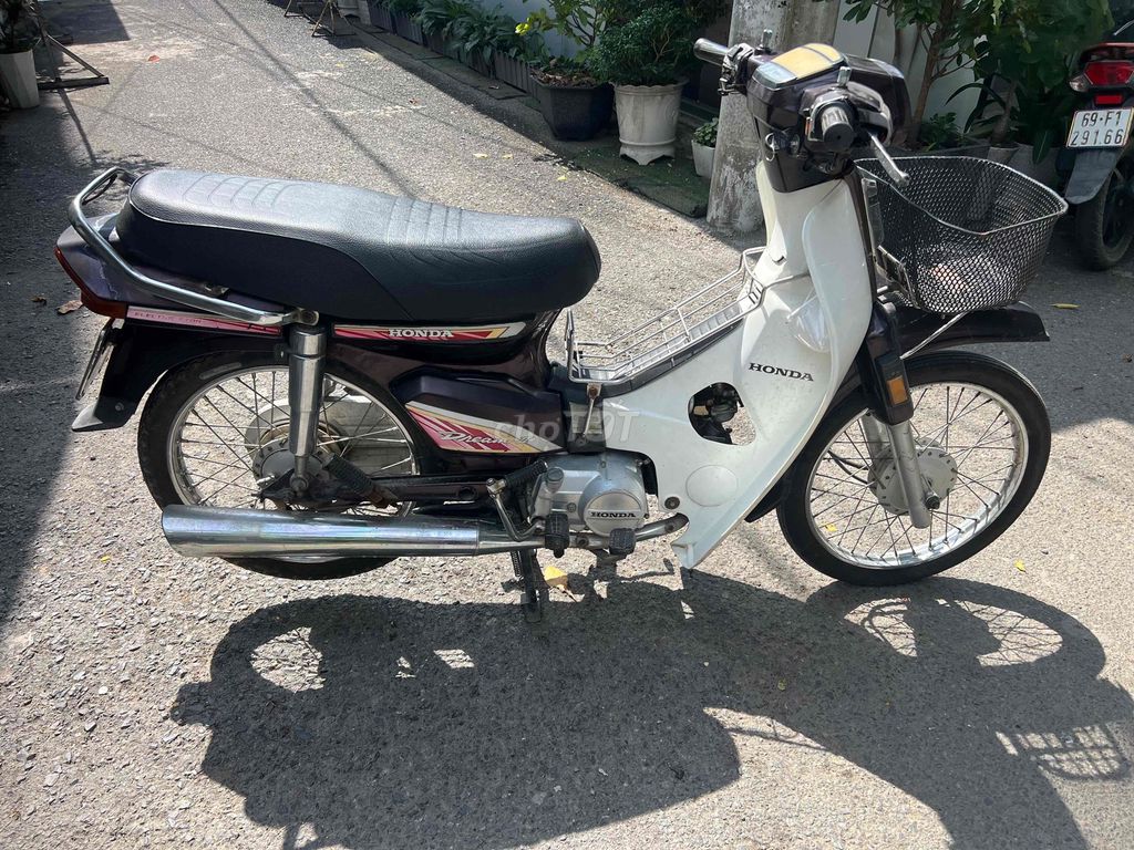 Honda Dream 1997 - ảnh 1