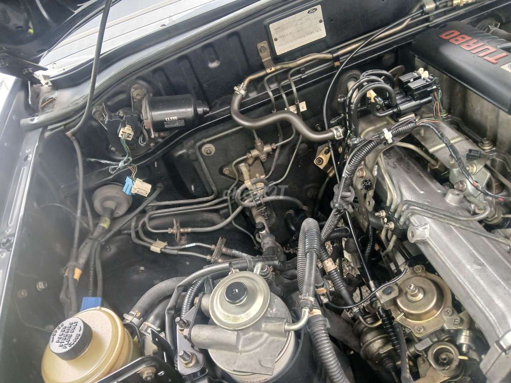 Ford Everest - ảnh 3