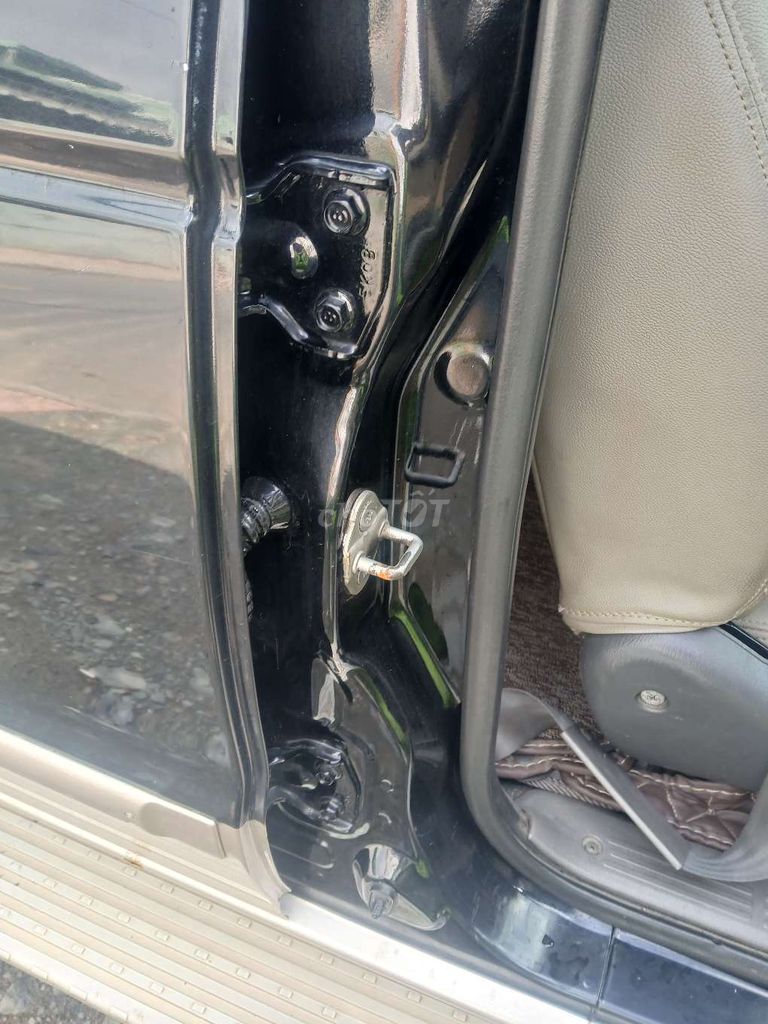 Ford Everest - ảnh 4