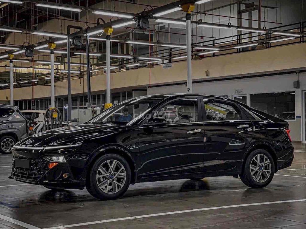 Hyundai 2025 - ảnh 1