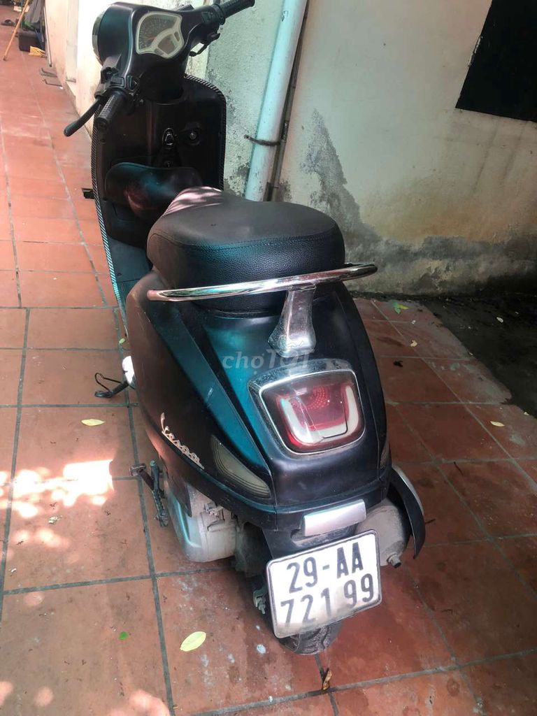 Piaggio Vespa 2022 - ảnh 1
