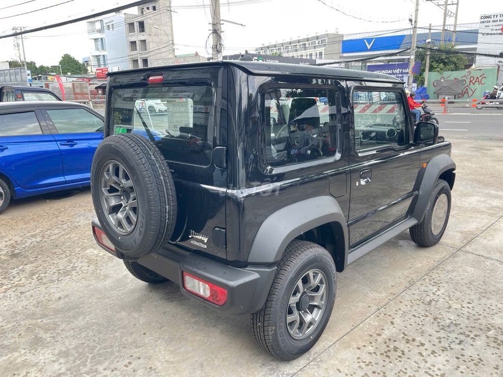Suzuki Jimny - ảnh 3