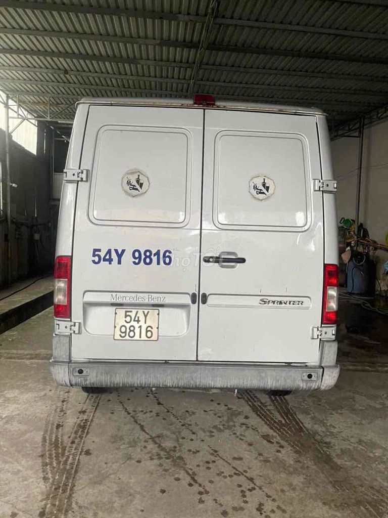 Mercedes-Benz Sprinter - ảnh 3
