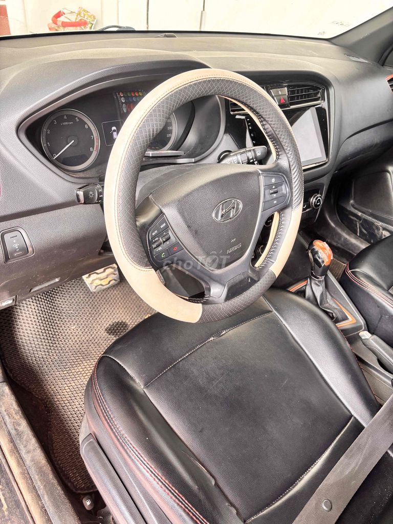 Hyundai i20 - ảnh 1
