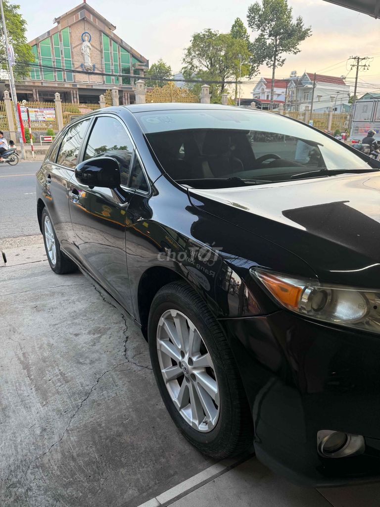 Toyota Venza 2009 - ảnh 2