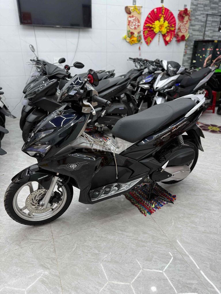 Honda Air Blade 2018 - ảnh 3