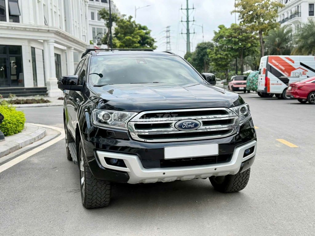Ford Everest 2016 - ảnh 1