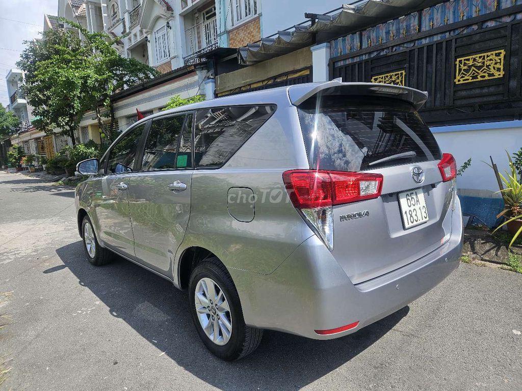 Toyota Innova 2.0E 2019 - ảnh 4