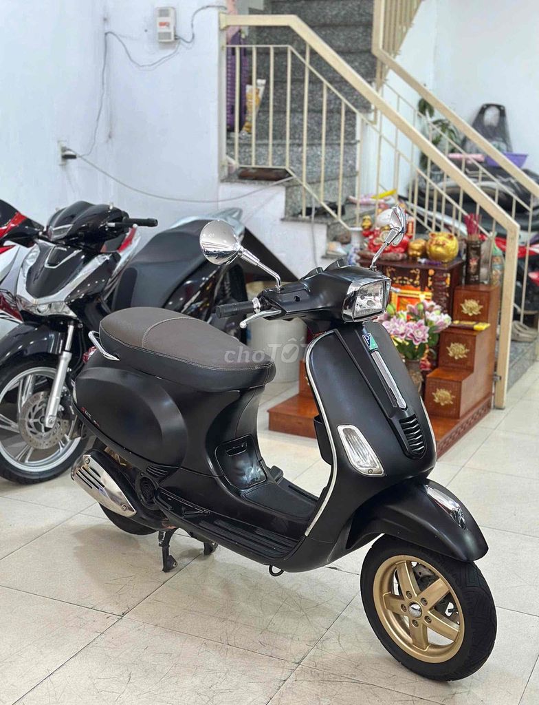 Piaggio Vespa 2011 - ảnh 2