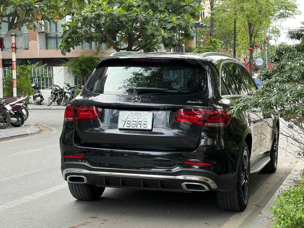 Mercedes-Benz GLC 2022 - ảnh 3