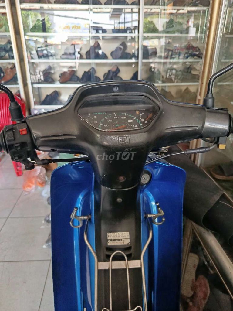 Honda 2002 - ảnh 2