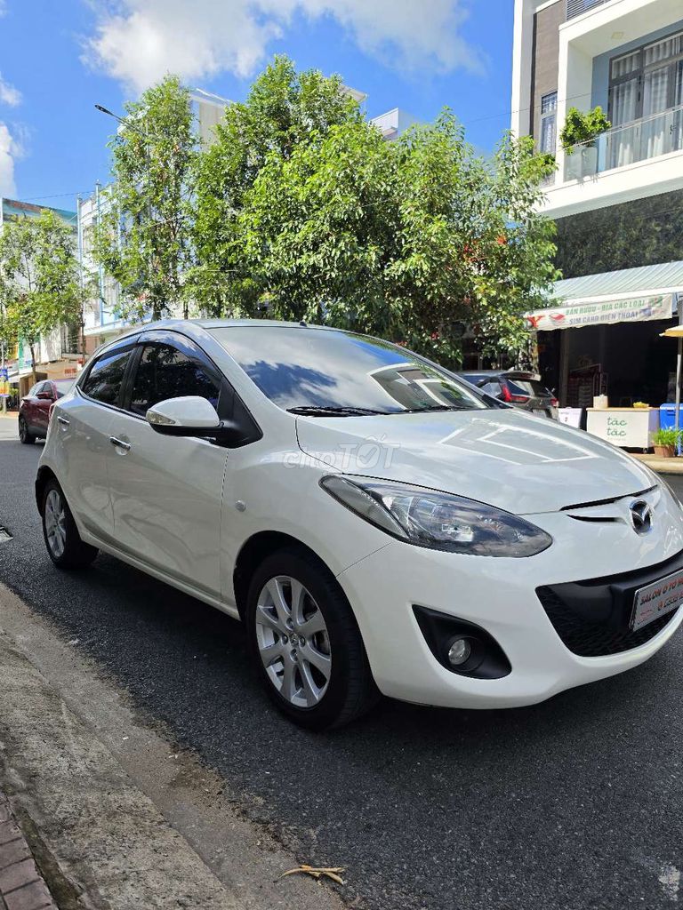Mazda 2 2012 - ảnh 3
